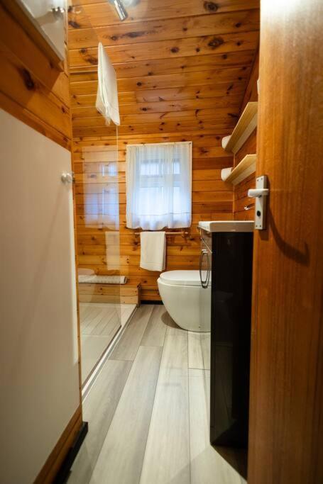 Cozy Norwegian Style Log Cabin In Rural Snowdonia - 2 Bedrooms & Parking By Seren Short Stays Ffestiniog Eksteriør billede